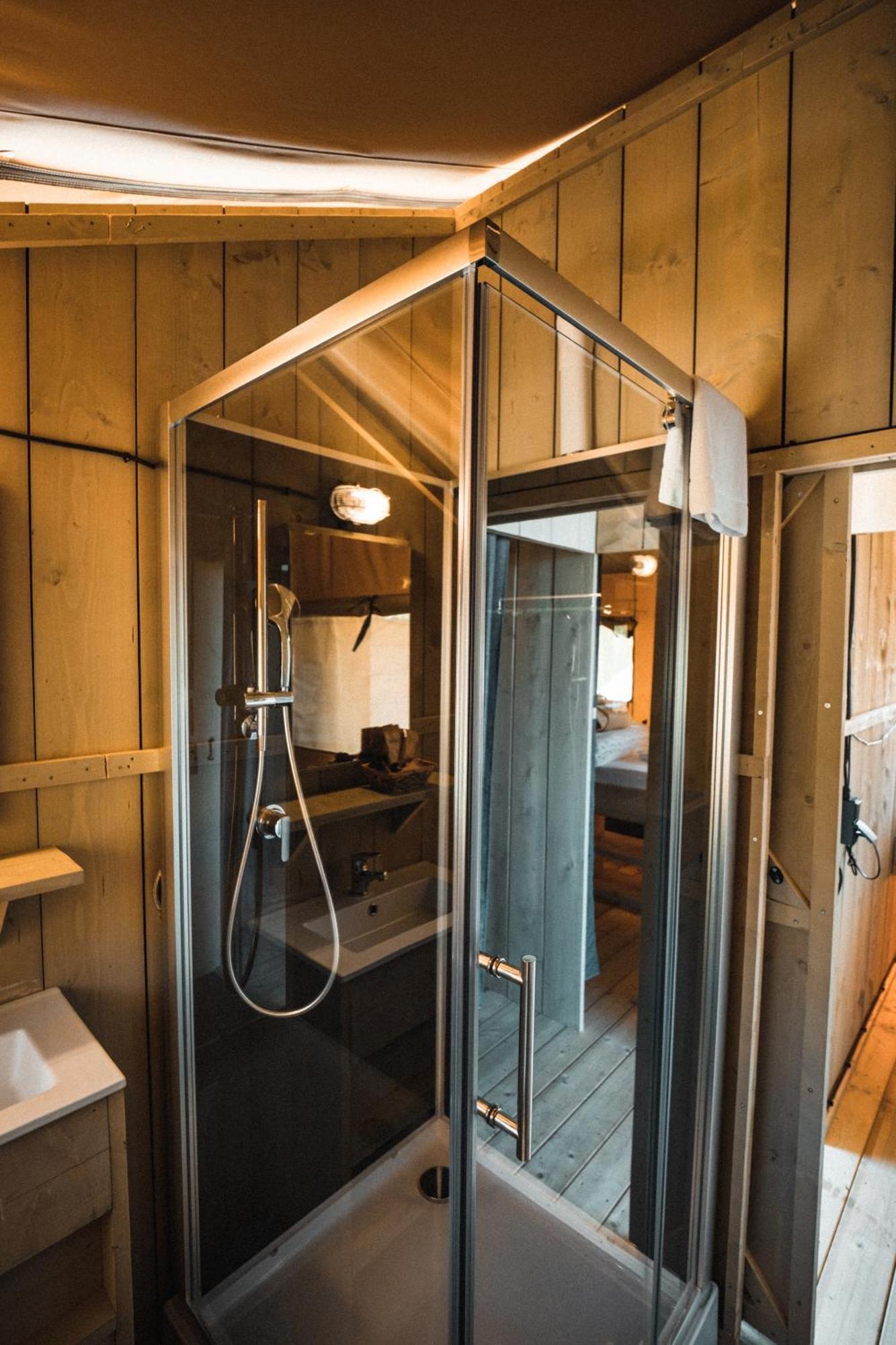 Glamping Le Tegole Riparbella Exterior foto